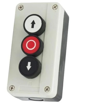 Botonera 3 pulsadores IP65 f/hombre presente 5 m